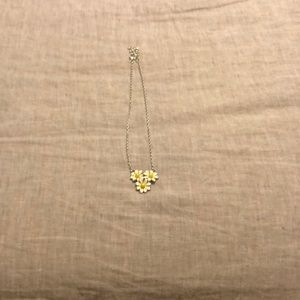 Brighton, daisy necklace